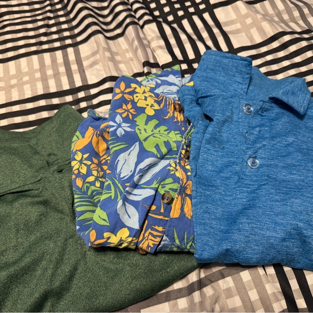 Set of Three Kids Polos! Green, Blue, & Hawaiin! Classic combo. Boys 6. - Picture 4 of 12